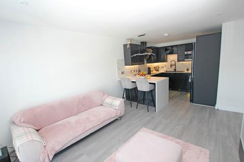2 bedroom flat for sale, Susans Road, Eastbourne, BN21 3AG