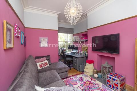 15 Balmoral Road, Lancaster, LA1 3BT