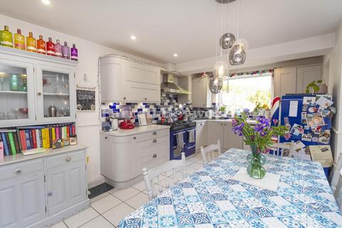 15 Balmoral Road, Lancaster, LA1 3BT