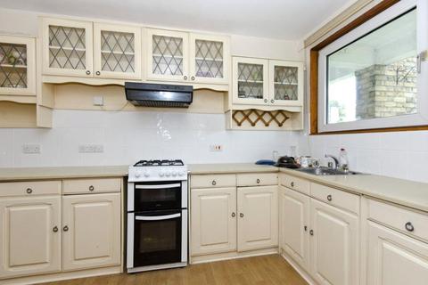 3 bedroom maisonette for sale, Buttermere House, Mile End Road, Bow, London, E3