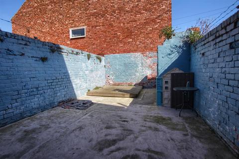 3 bedroom house for sale, Crescent Road, Middlesbrough