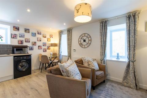 2 bedroom ground floor flat for sale, Church Lane, Bankfoot, Perth