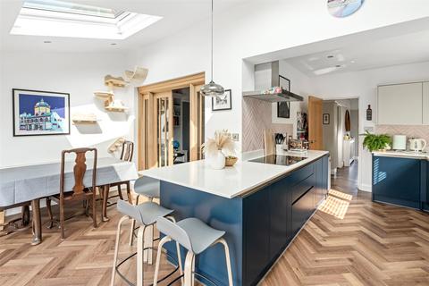 undefined, Glebeside Avenue, Worthing, West Sussex, BN14