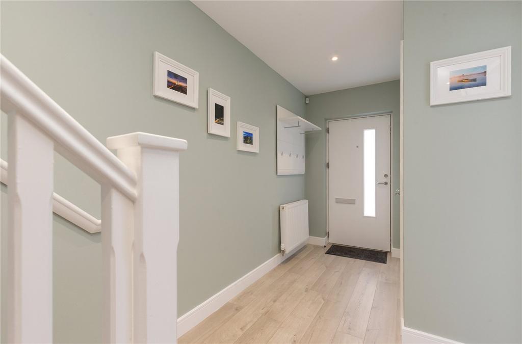 Craigmount Avenue 4