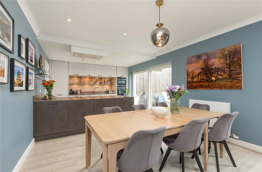 Craigmount Avenue 6