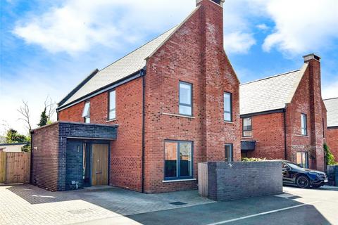 4 bedroom detached house for sale, Callaway Gardens, Westbury