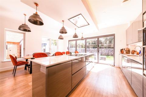 4 bedroom detached house for sale, Callaway Gardens, Westbury