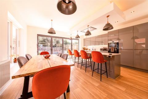 4 bedroom detached house for sale, Callaway Gardens, Westbury