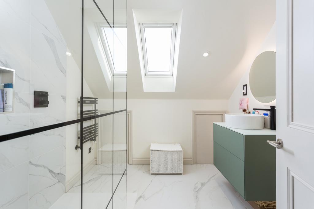 En Suite Shower