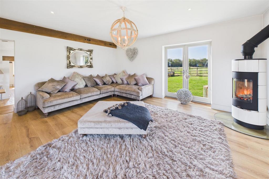 CAM02544 G0-PR0258-STILL004.jpg