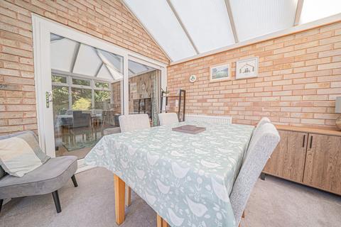 16 Hazel Grove, Hockley Heath, Solihull, B94 6QW