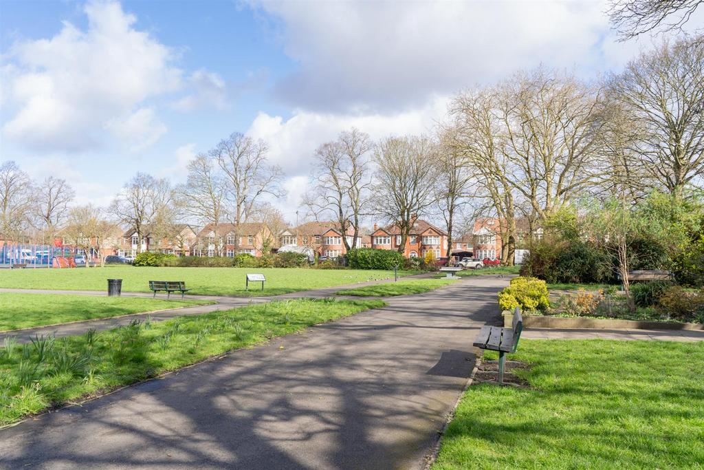 Old Moat Park (2).jpg