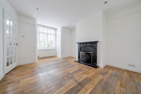 3 bedroom end of terrace house to rent, Moorlands Place, Camberley GU15