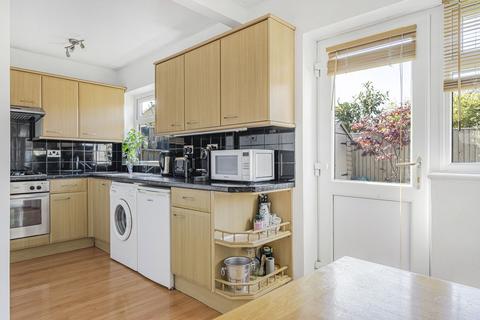 4 bedroom detached house for sale, Crown Road, Oxon, OX5