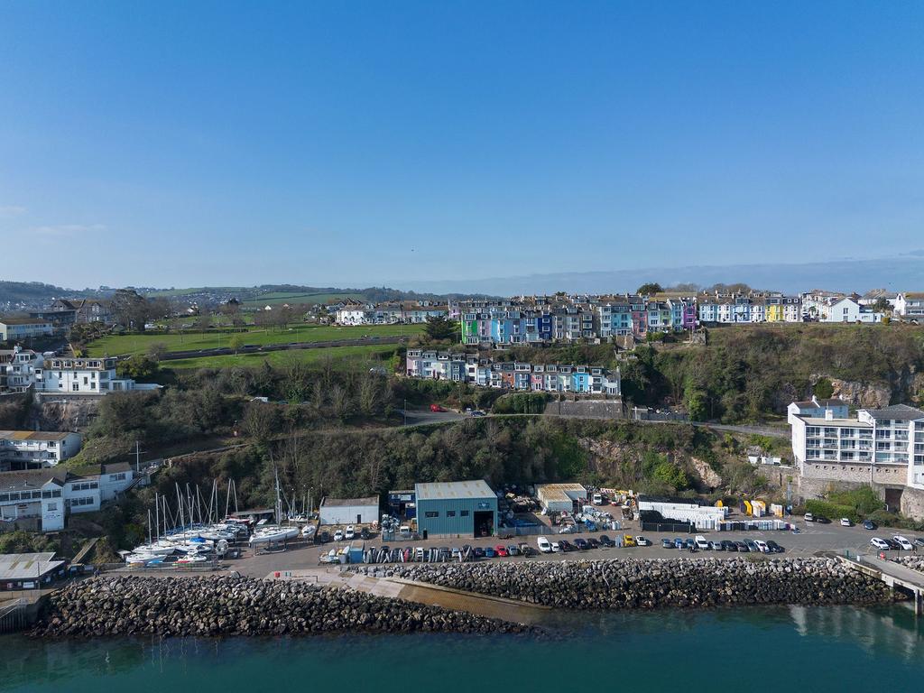 8 Sea View Terrace, Brixham