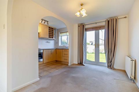 17 Armstrong Walk, Maltby, Rotherham, S66 8QQ