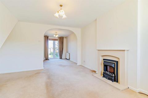 17 Armstrong Walk, Maltby, Rotherham, S66 8QQ