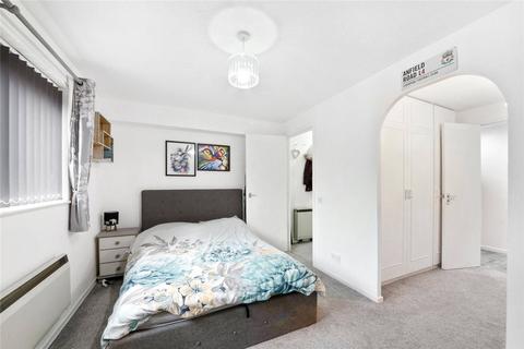 18 Undine Road, London, E14 9UW