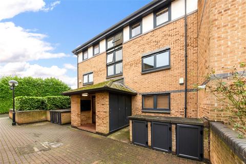 18 Undine Road, London, E14 9UW