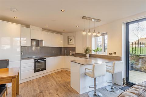 2 bedroom apartment for sale, Millers Hill, Ramsgate