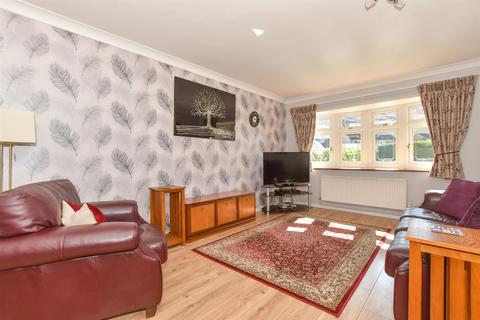3 bedroom link detached house for sale, Suffolk Drive, Basildon, Essex