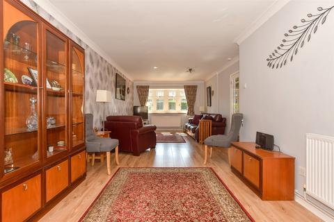 3 bedroom link detached house for sale, Suffolk Drive, Basildon SS15