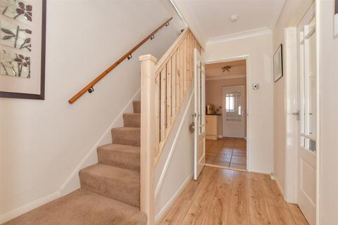 3 bedroom link detached house for sale, Suffolk Drive, Basildon SS15