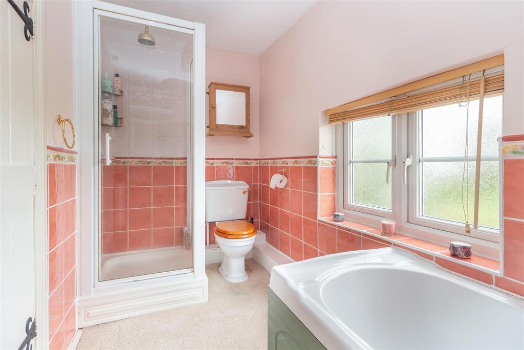 Bathroom-1-3.jpg