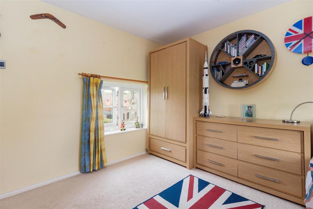 Bedroom-2-3.jpg