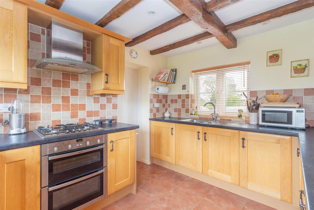 Kitchen-1-3.jpg