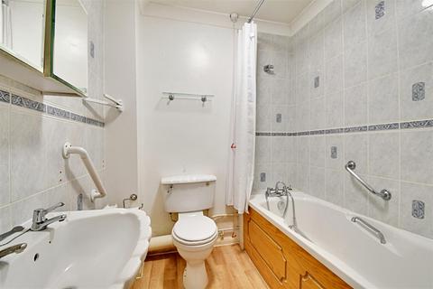 2 bedroom bungalow for sale, Braziers Field, HERTFORD SG13
