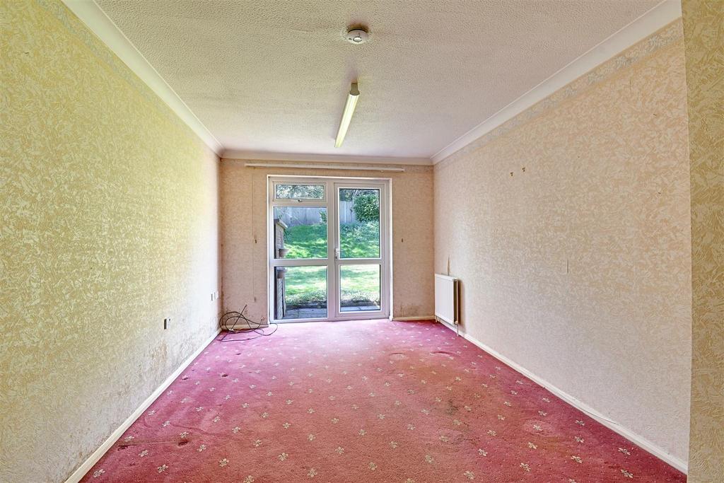 Living Room 1.jpg