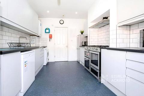 undefined, Waterloo Road, Aldershot, Hampshire, GU12