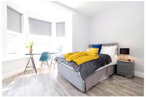 undefined, Waterloo Road, Aldershot, Hampshire, GU12