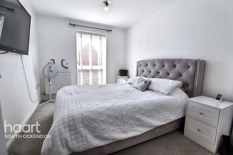 61 Brinson Way, Aveley, South Ockendon, RM15 4EF