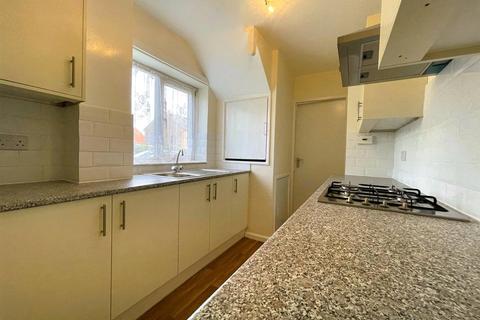 3 bedroom end of terrace house to rent, The Greenstead, Basildon, SS14