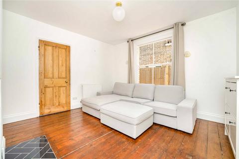 2 bedroom maisonette for sale, Murray Road, London