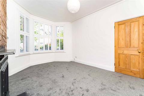 2 bedroom maisonette for sale, Murray Road, London