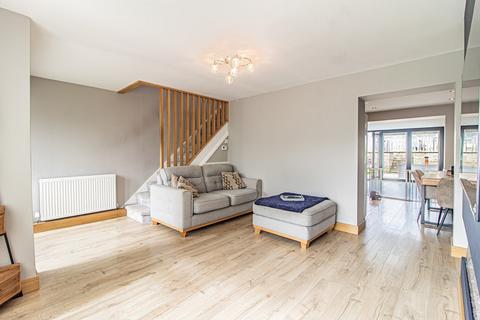3 Calderton Road, Beddau, Pontypridd, CF38 2LL