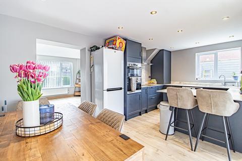 3 Calderton Road, Beddau, Pontypridd, CF38 2LL