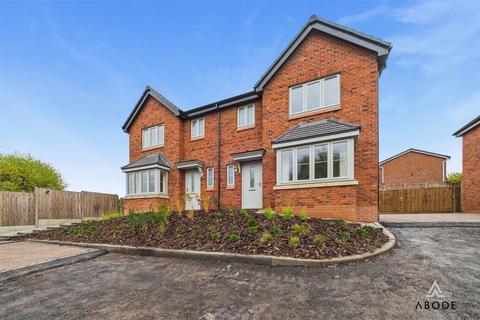Off Wheatley Lane, Burton-On-Trent DE15
