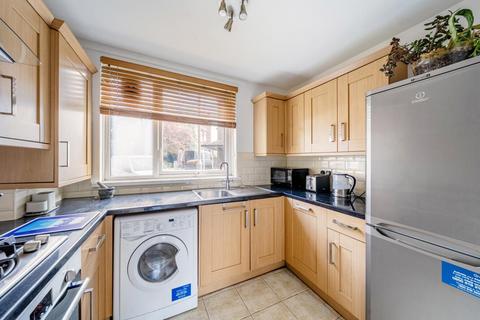 1 bedroom flat for sale, Oldridge Road, Balham, London, SW12