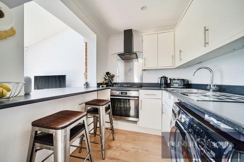 3 bedroom terraced house for sale, Glenville Grove, London, SE8