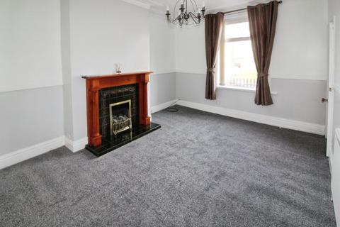 4 bedroom terraced house to rent, Pembroke Road, Pudsey, LS28 7NE