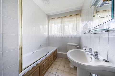 1 Audrey Close, Beckenham, BR3 3BU