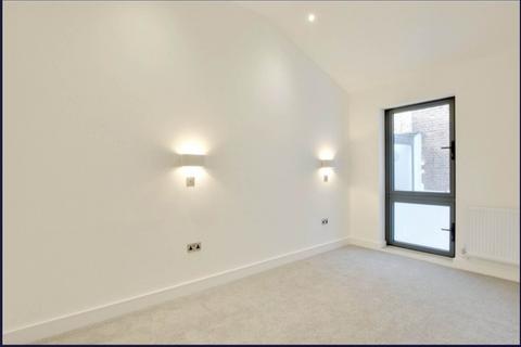 2 bedroom apartment to rent, Blackheath Road, London