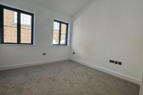 2 bedroom apartment to rent, Blackheath Road, London