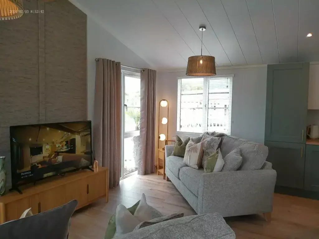 Aspire Lounge 3.webp