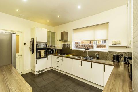 4 bedroom house for sale, Victoria Avenue, Barrow In Furness LA14