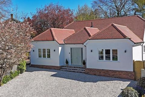 4 bedroom detached house for sale, Willow Close, Hutton, Brentwood CM13